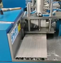 鋁型材下料機的鋸切速度與什么有關(guān)系？